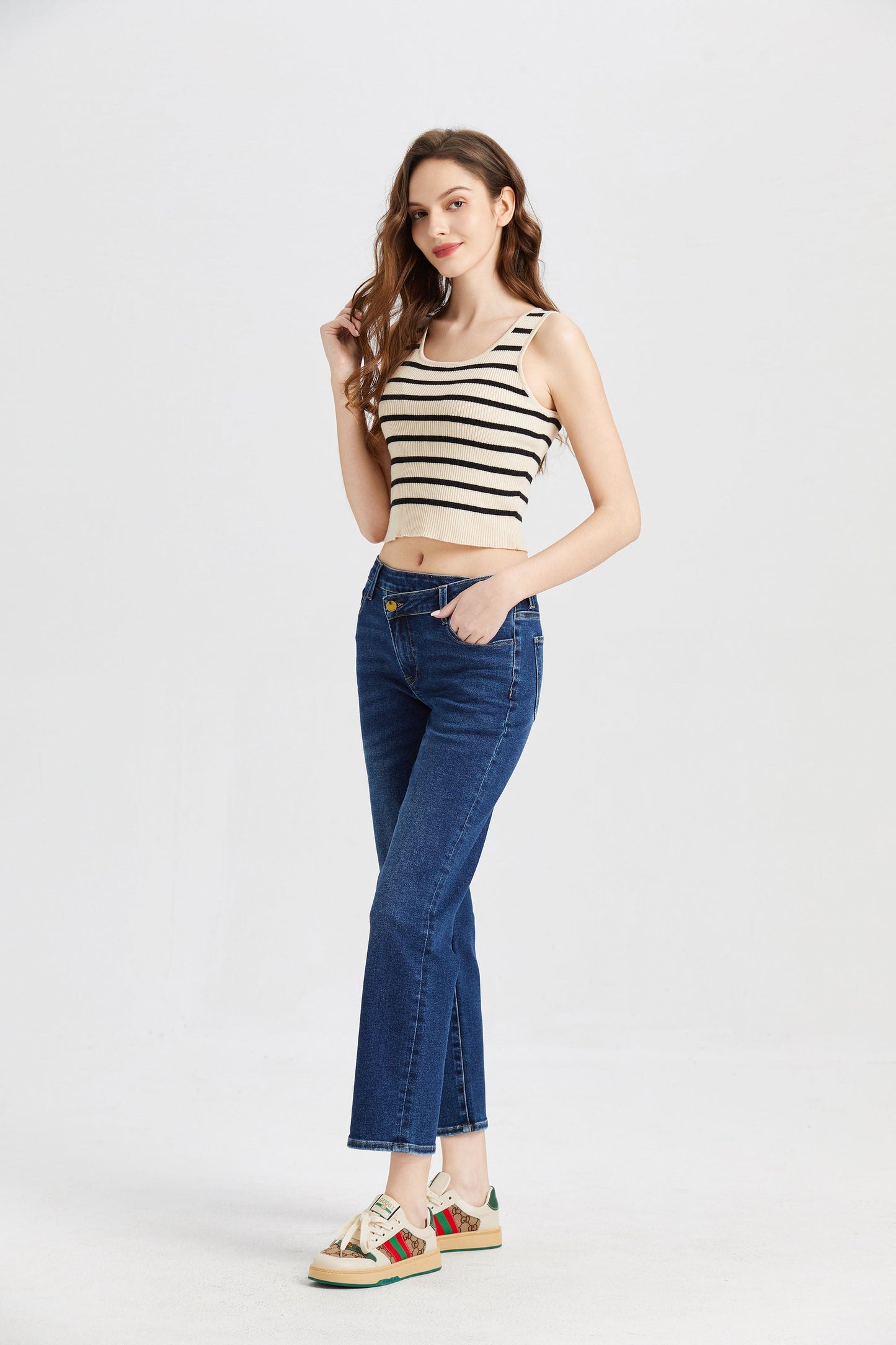 HIGH RISE STRAIGHT LEG JEANS BYT5015