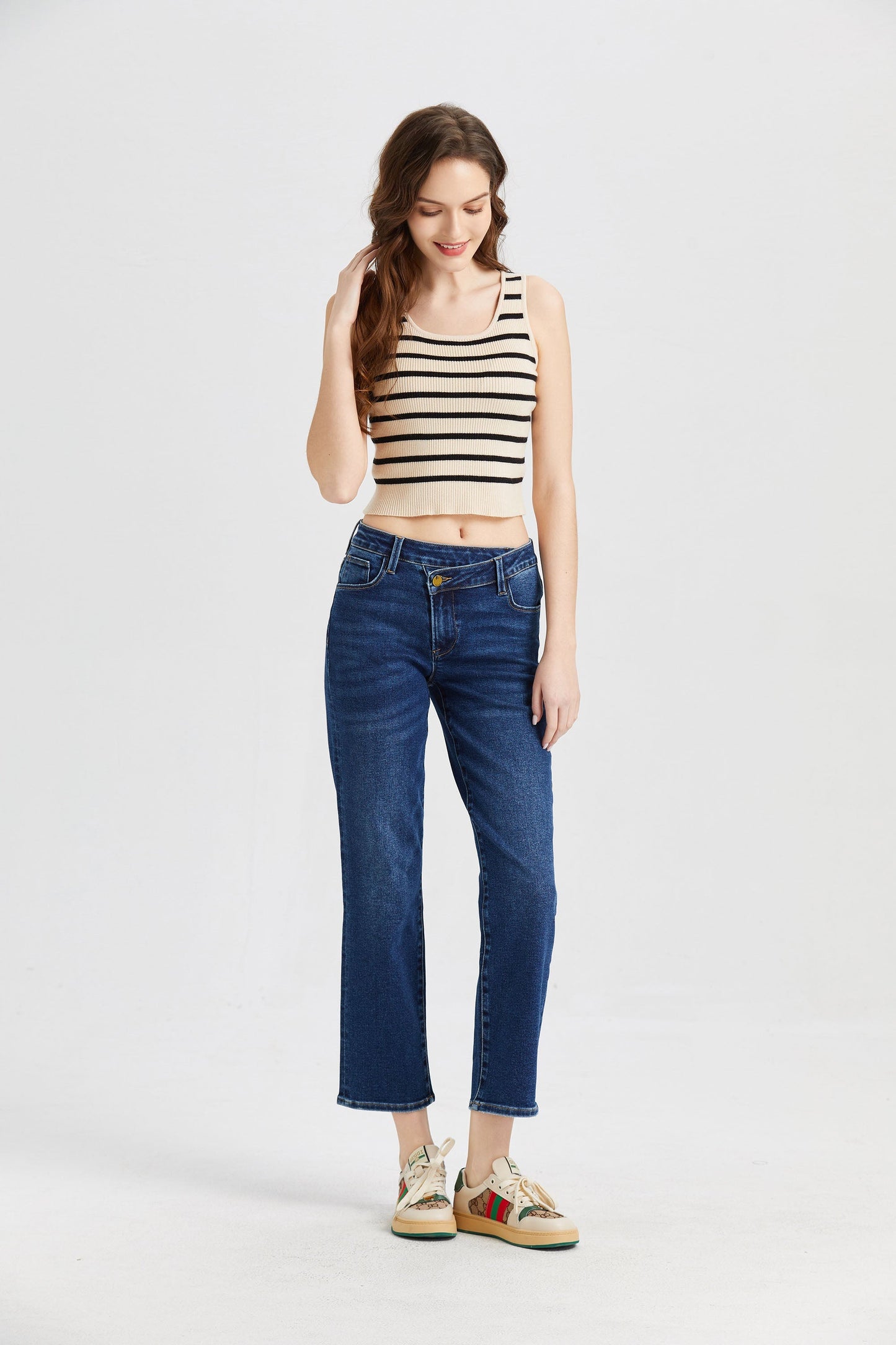 HIGH RISE STRAIGHT LEG JEANS BYT5015