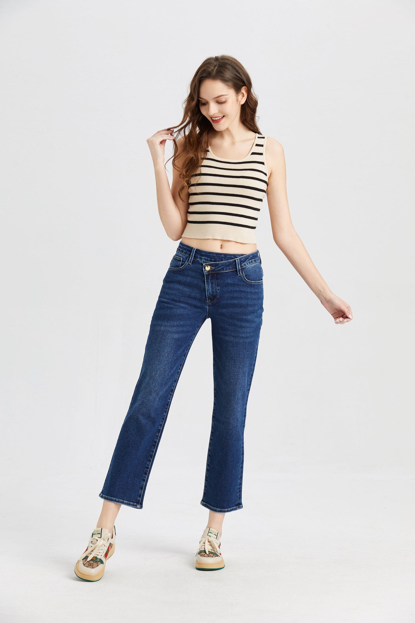 HIGH RISE STRAIGHT LEG JEANS BYT5015
