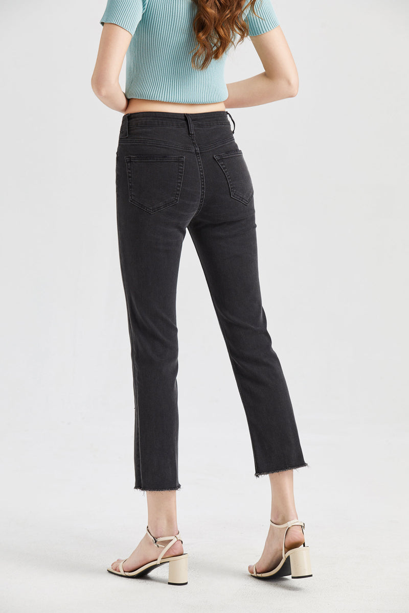 HIGH RISE STRAIGHT LEG JEANS BYT5111