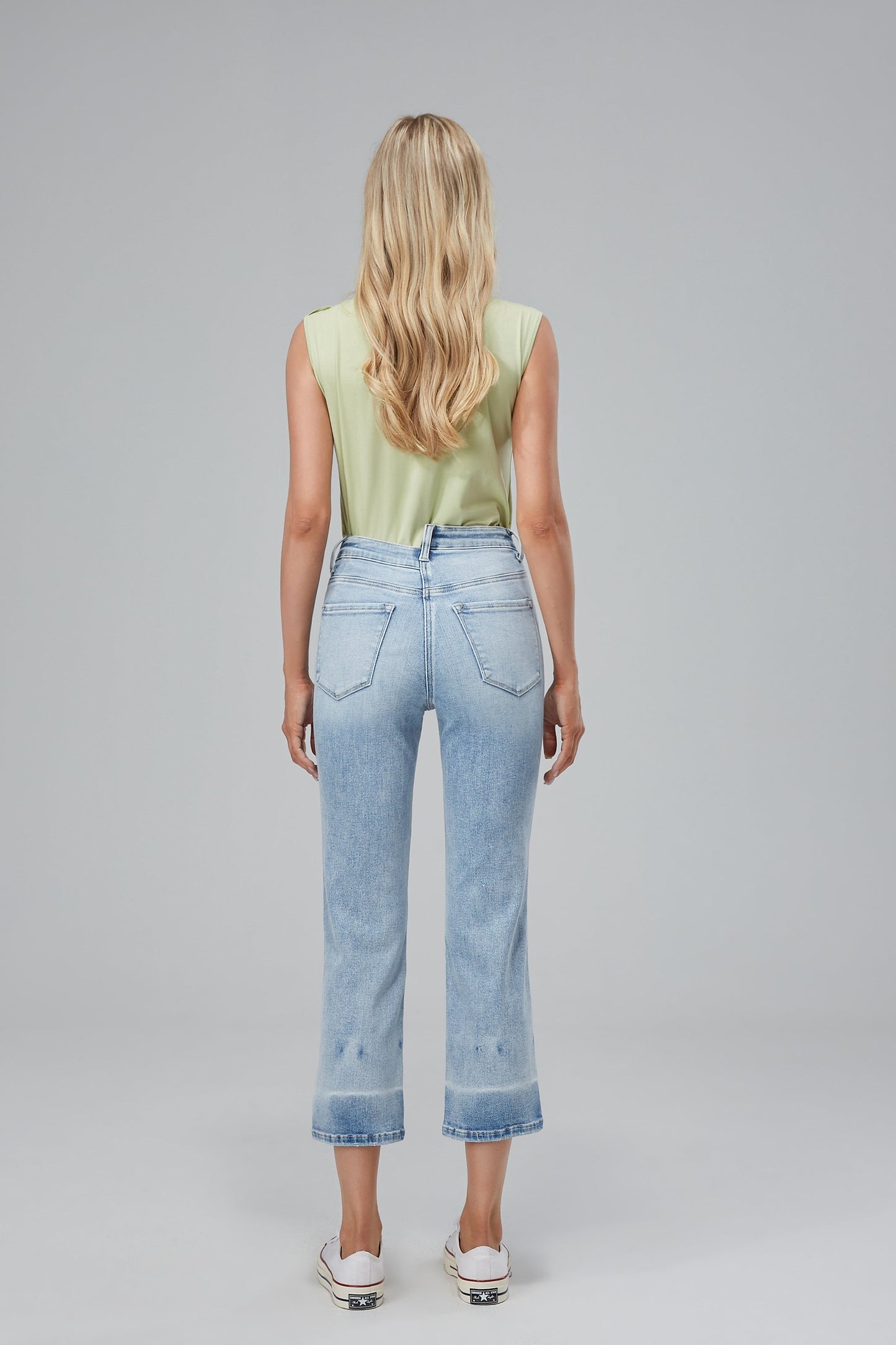 HIGH RISE STRAIGHT LEG JEANS BYT5012